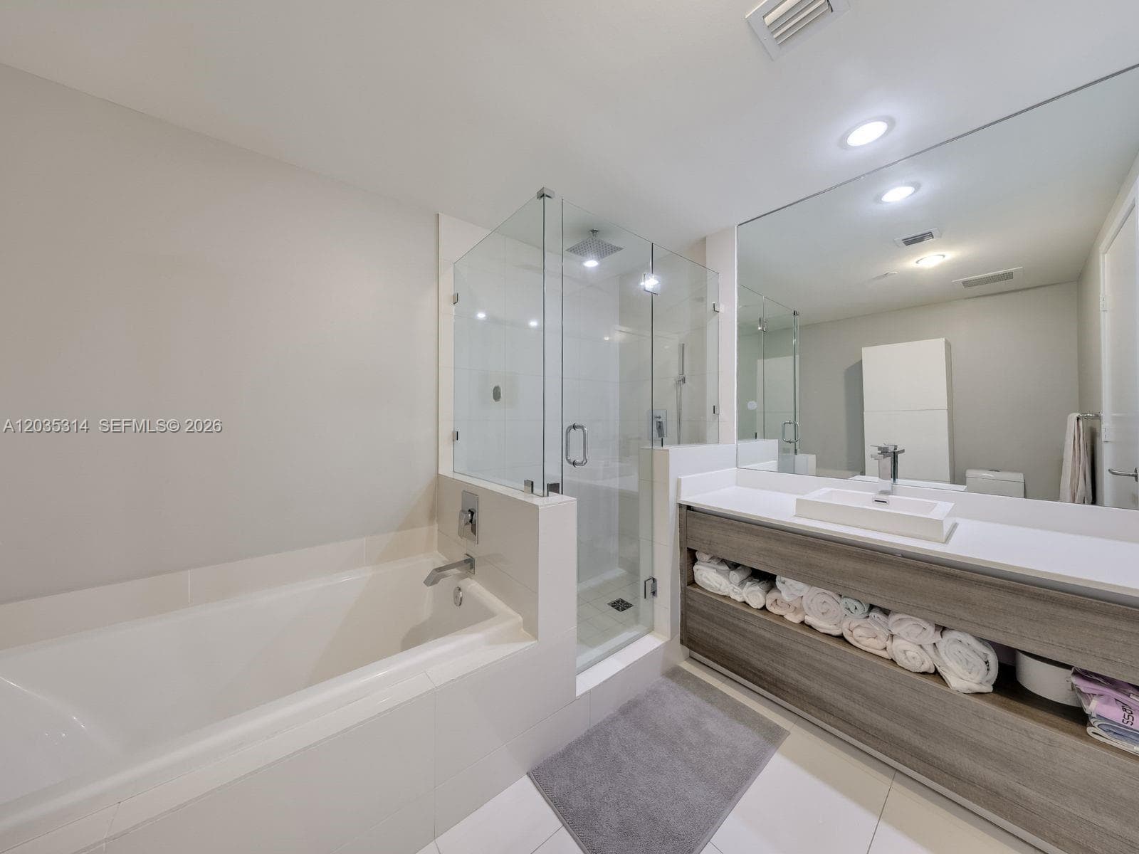 1100 S Miami Ave # 3411, Miami, FL 33130 photo 13