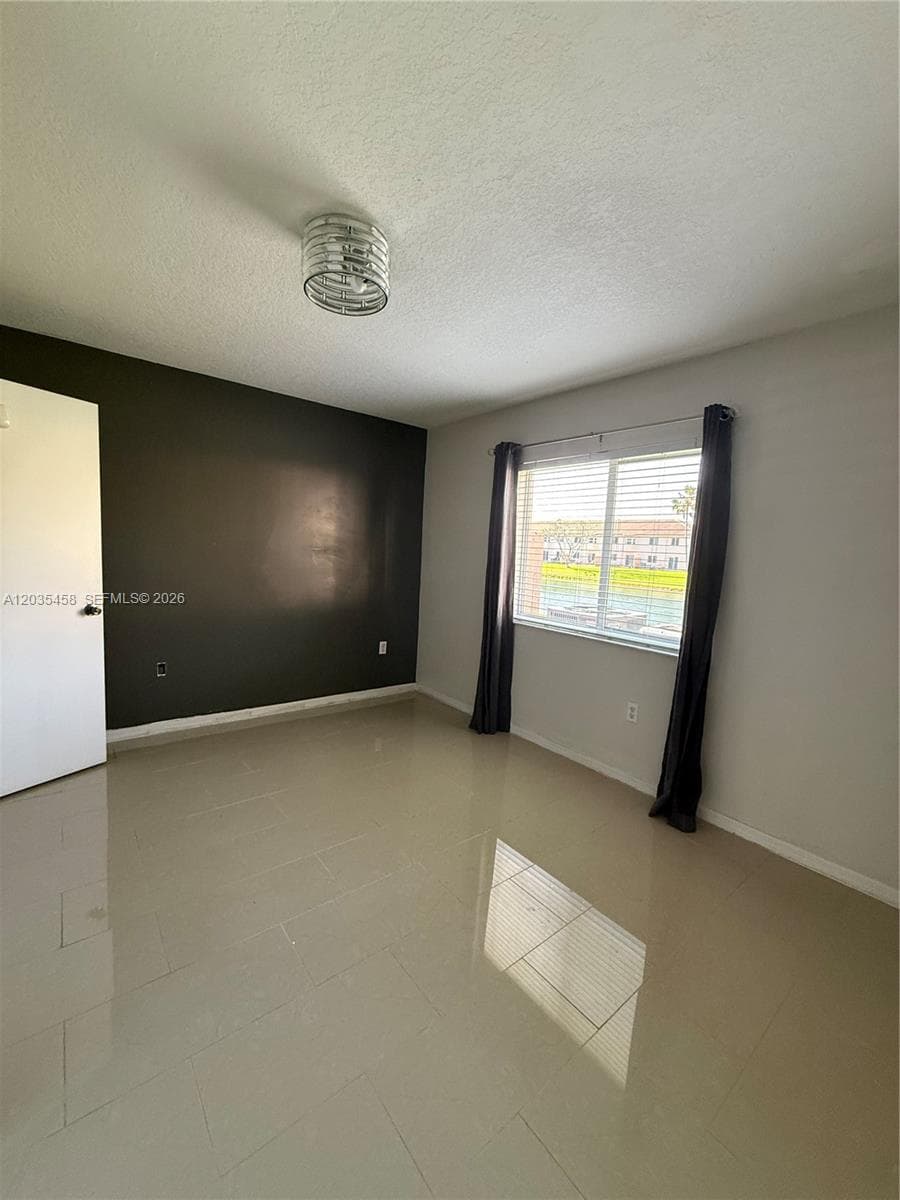 1271 SE 28th Ct # 105, Homestead, FL 33035 photo 6