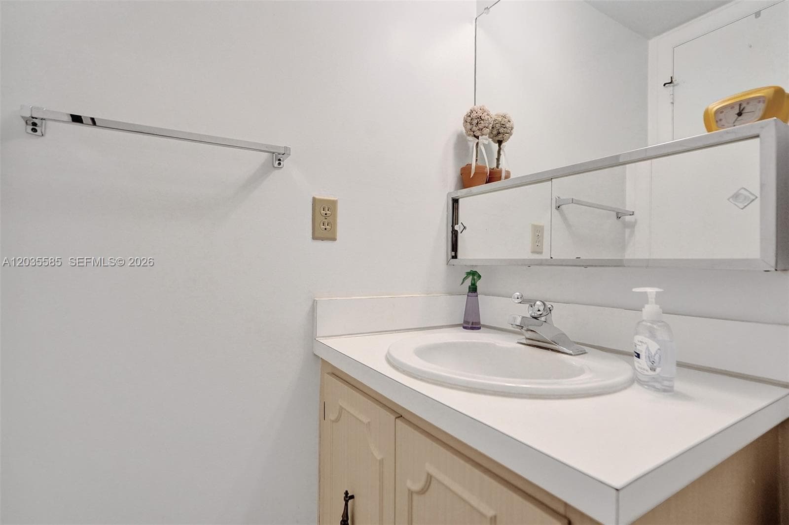 3113 S Ocean Dr # 803, Hallandale Beach, FL 33009 photo 5
