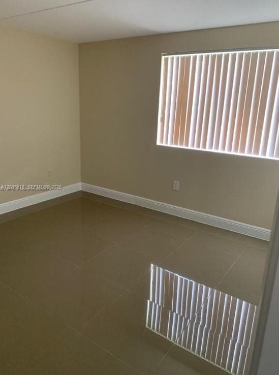 6175 NW 186th St # 305, Hialeah, FL 33015 photo 7