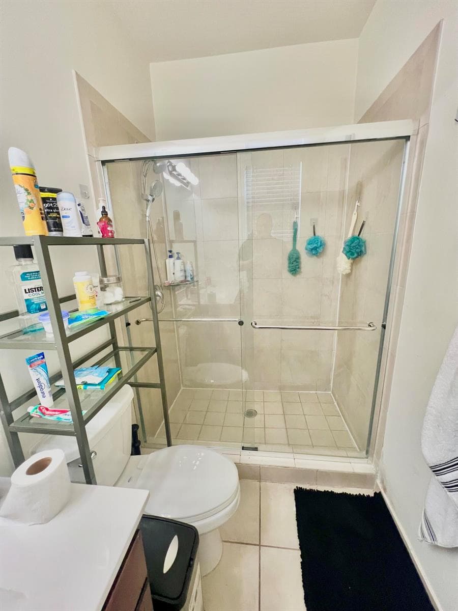 10490 W 33rd Way, Hialeah, FL 33018 photo 12