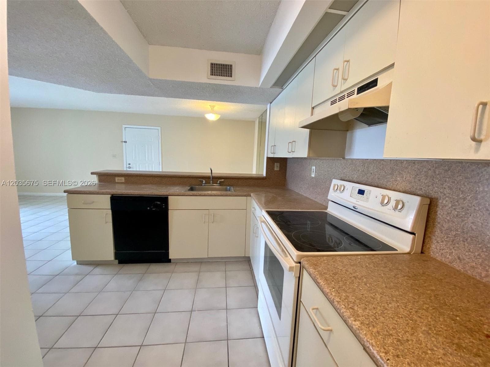 8600 SW 212th St # 208, Cutler Bay, FL 33189 photo 6