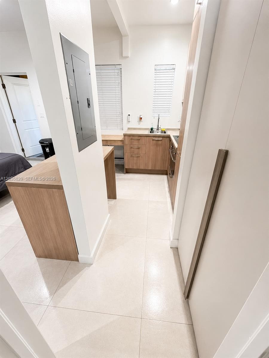 245 NE 33rd St # 104, Miami, FL 33137 photo 9