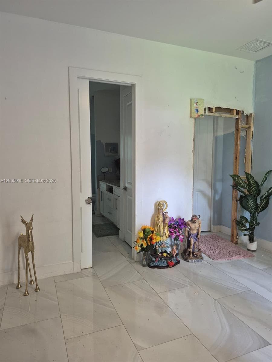 3642 32ND AVE SE, Naples, FL 34117 photo 9