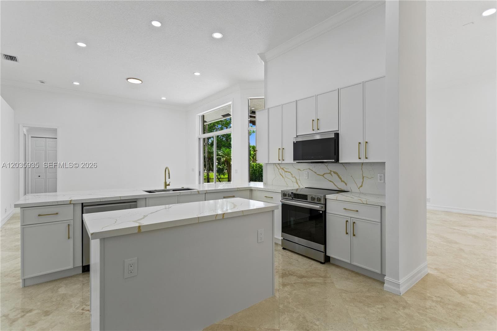 11021 Redhawk St, Plantation, FL 33324 photo 8