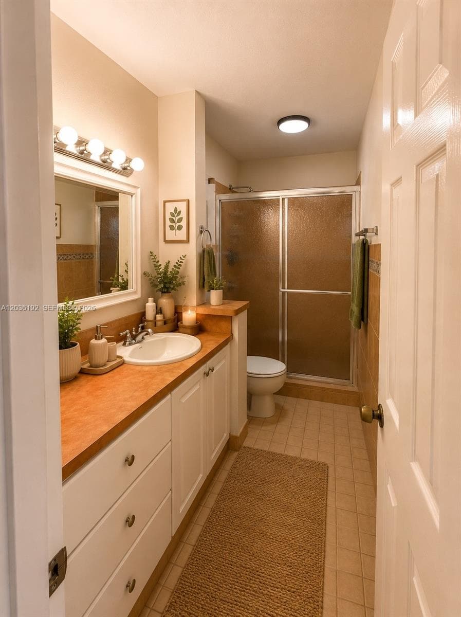380 W 45th St, Hialeah, FL 33012 photo 8