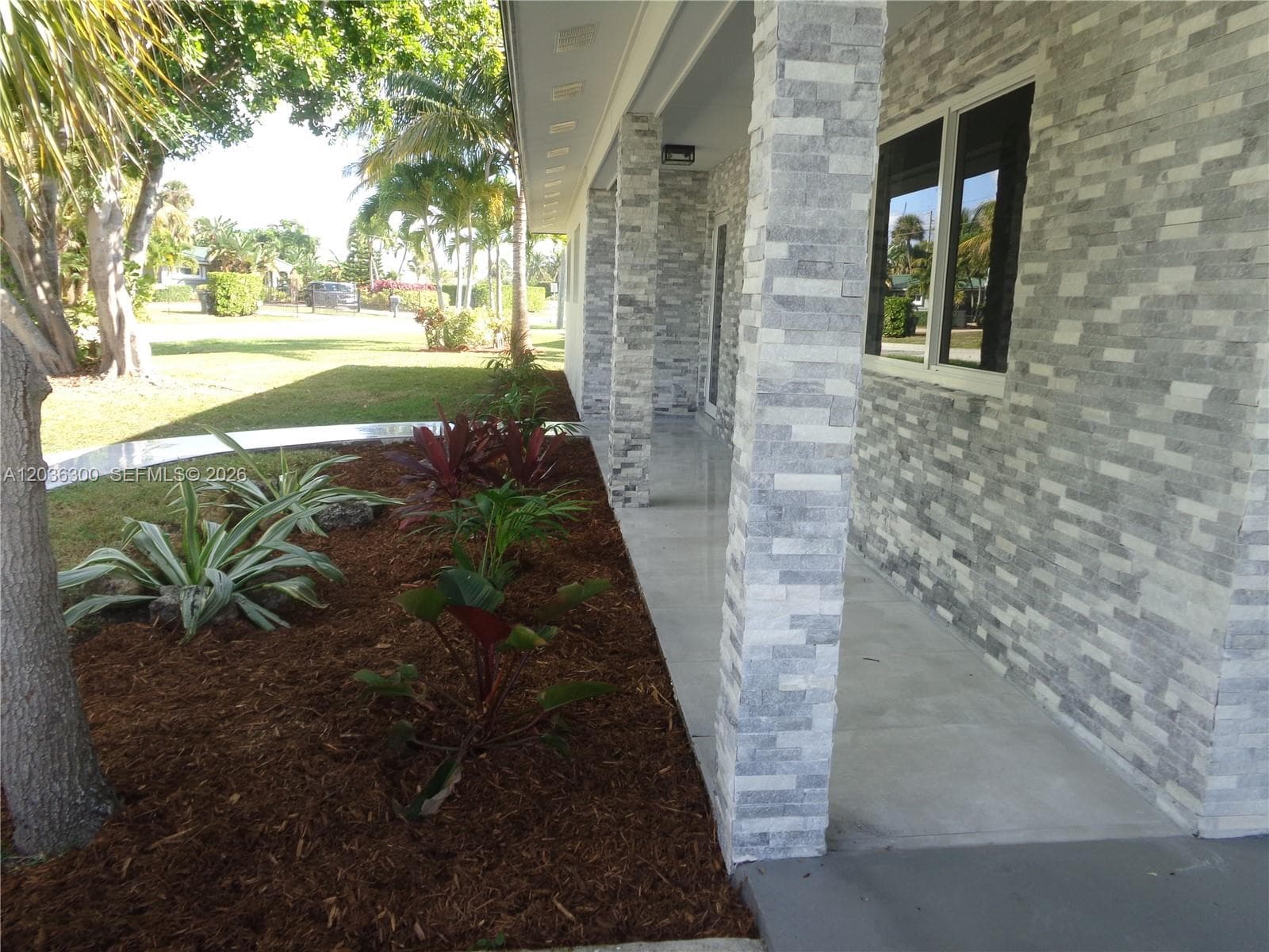 1565 N Thumb Point Dr, Fort Pierce, FL 34949 photo 5