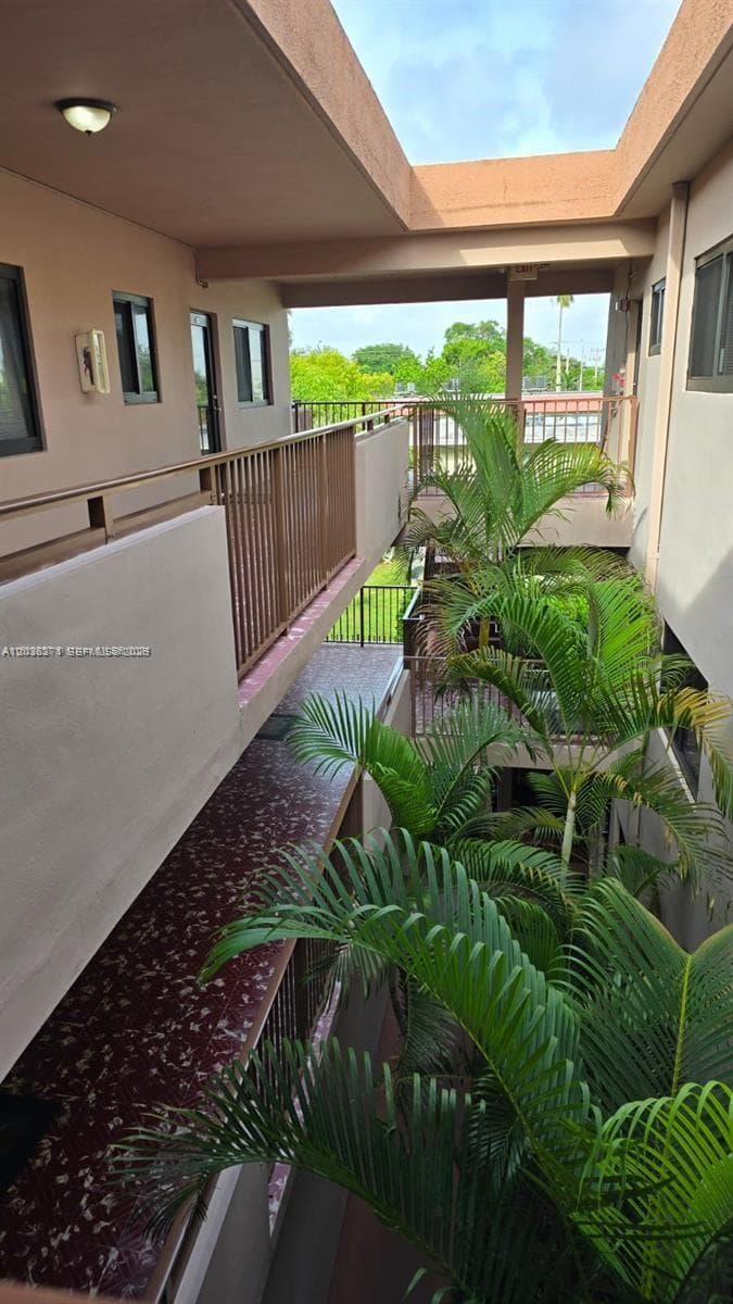 690 NE 123rd St # 207, North Miami, FL 33161 photo 10
