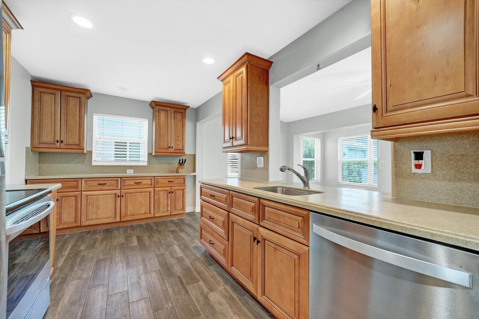 714 SW 16th Street, Boynton Beach, FL 33426 photo 7