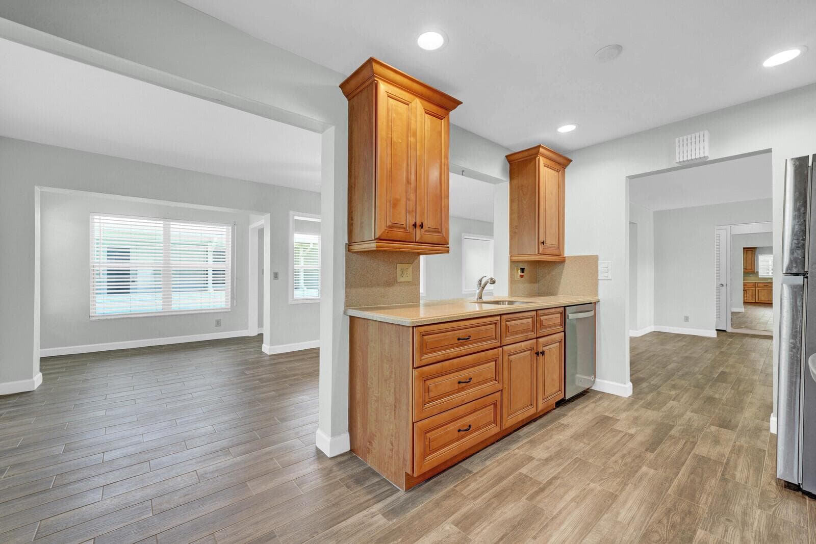 714 SW 16th Street, Boynton Beach, FL 33426 photo 9