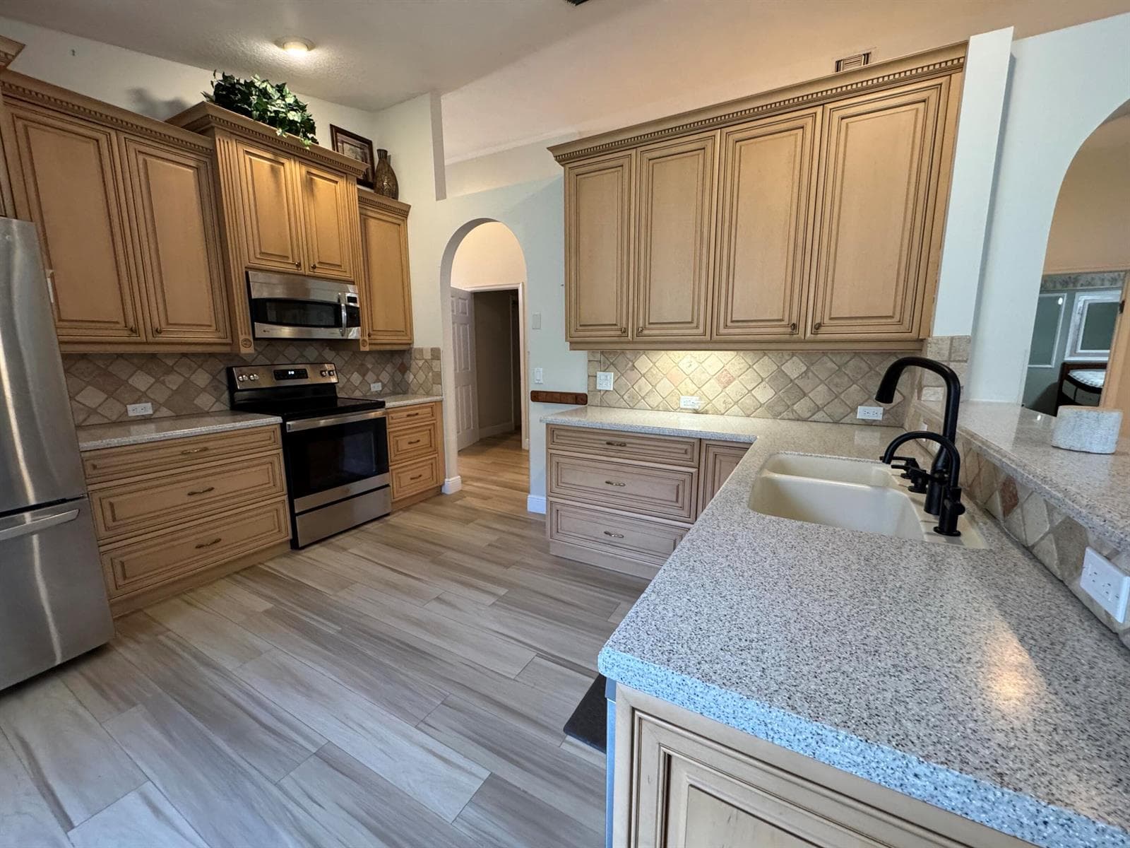 6693 Sun River Road, Boynton Beach, FL 33437 photo 9