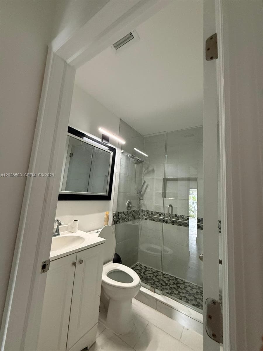 1055 NW 58th Ter, Miami, FL 33127 photo 12