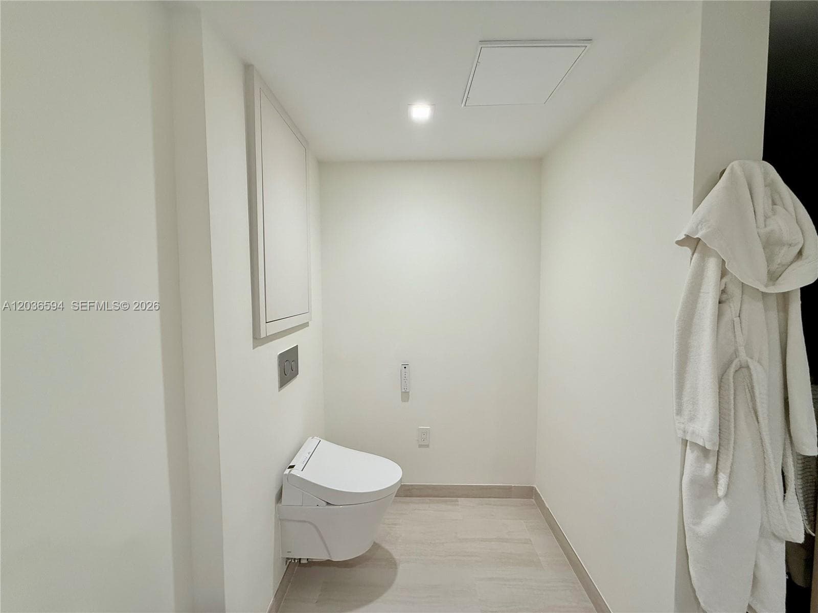 495 Brickell Ave # 5106, Miami, FL 33131 photo 13