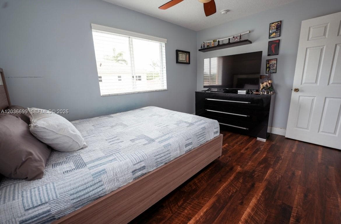 1935 NE 35th Ave, Homestead, FL 33033 photo 8
