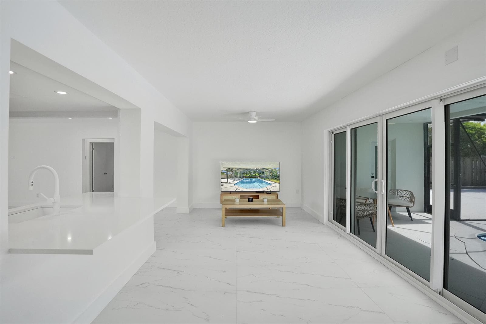 2030 N 54th Avenue, Hollywood, FL 33021 photo 12