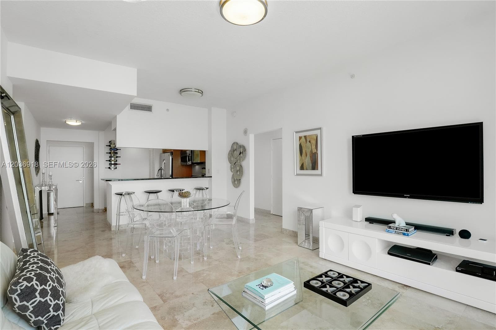 31 SE 5th St # 3812, Miami, FL 33131 photo 7