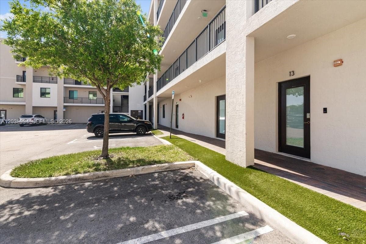 4636 NW 84th Ave # 13, Doral, FL 33166 photo 9