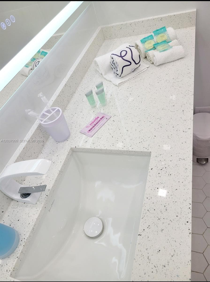 7904 West Dr # 1011, North Bay Village, FL 33141 photo 8