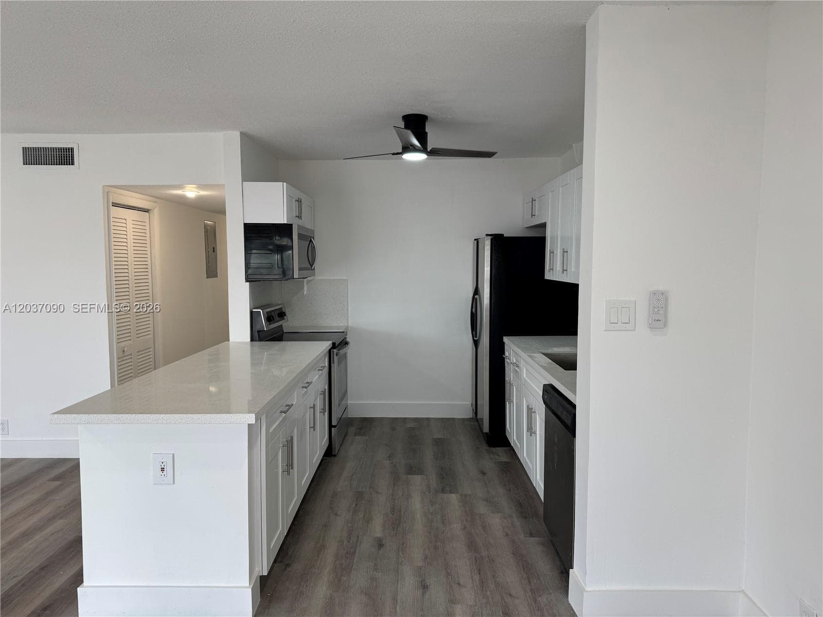 630 Layne Blvd # 211, Hallandale Beach, FL 33009 photo 6