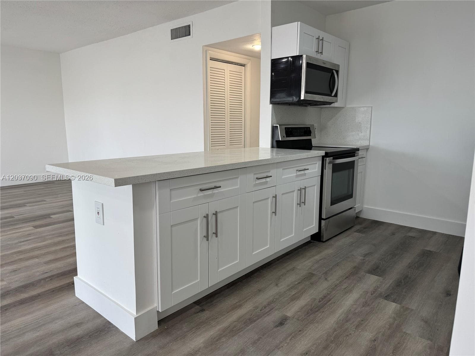 630 Layne Blvd # 211, Hallandale Beach, FL 33009 photo 7