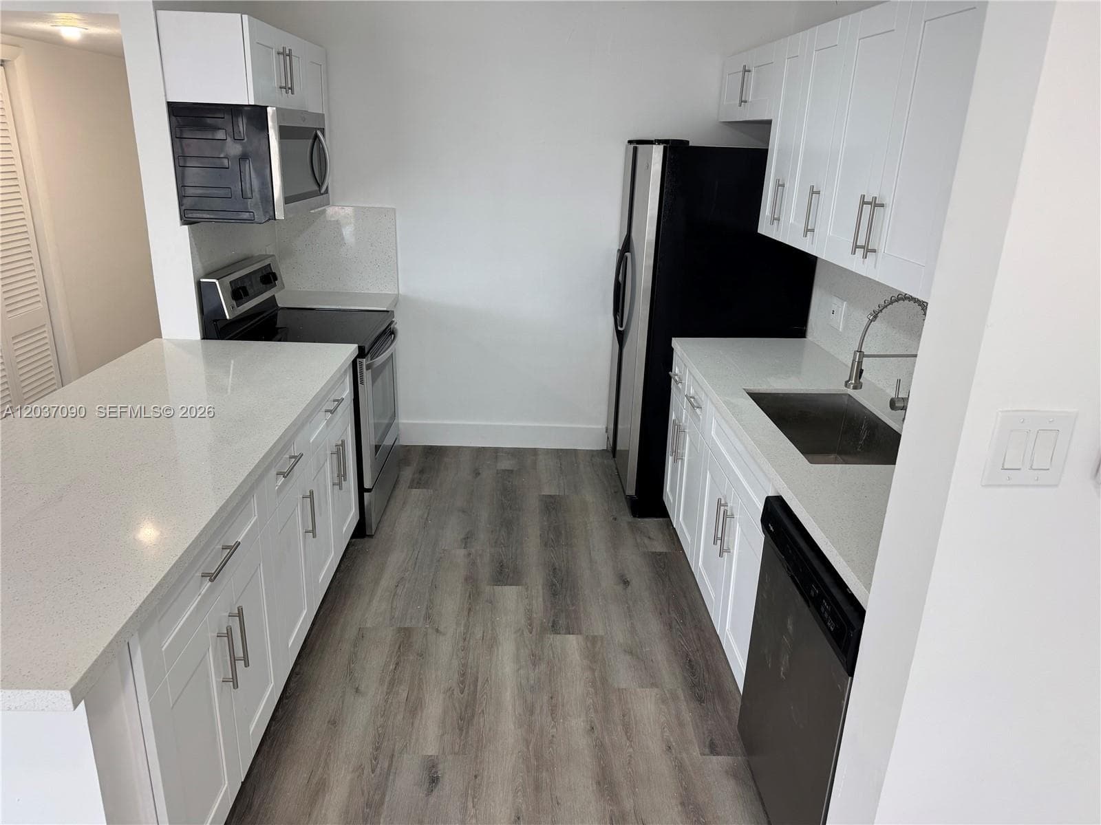 630 Layne Blvd # 211, Hallandale Beach, FL 33009 photo 9