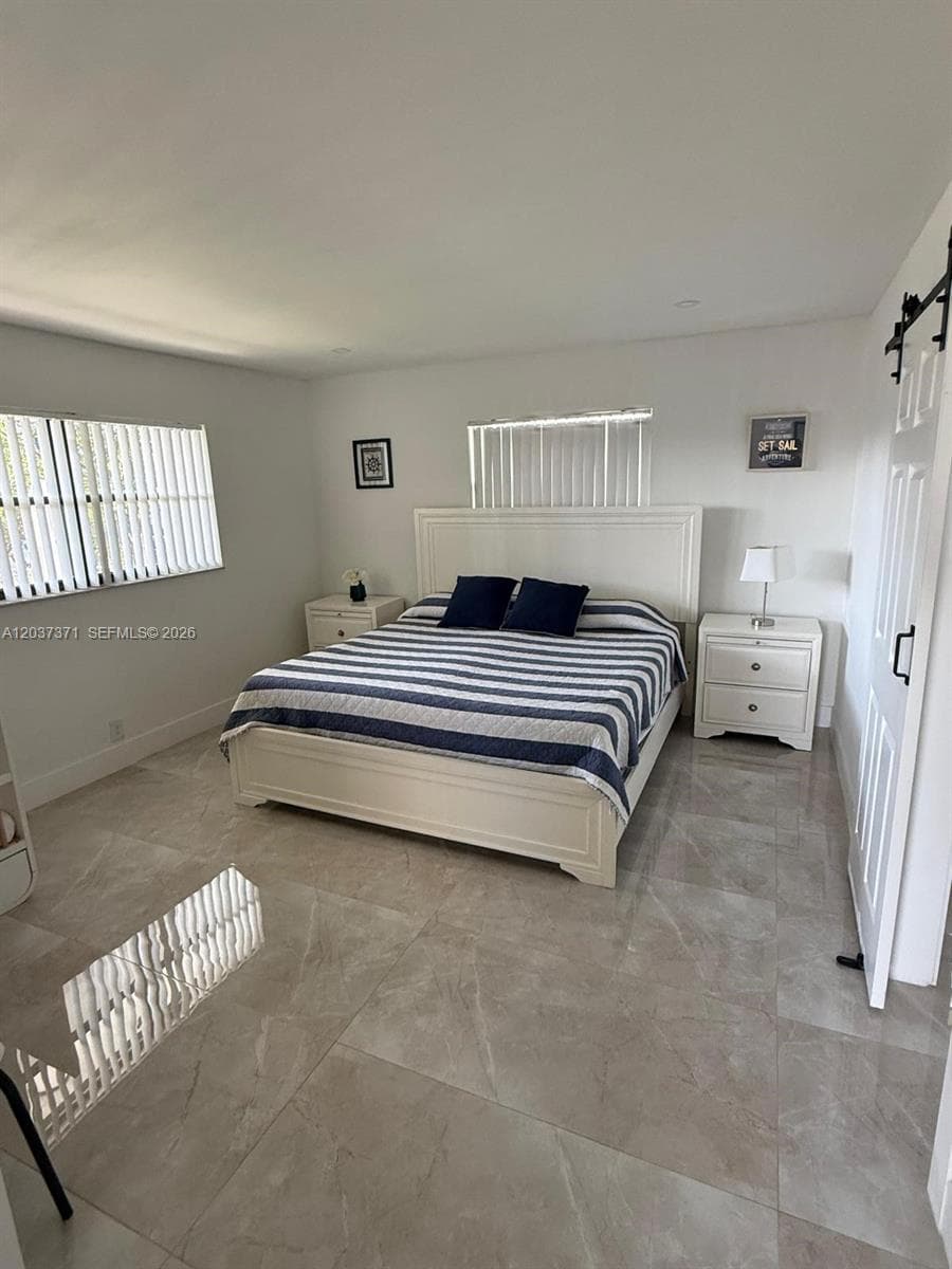 208 NW 7th St # 1, Hallandale Beach, FL 33009 photo 12