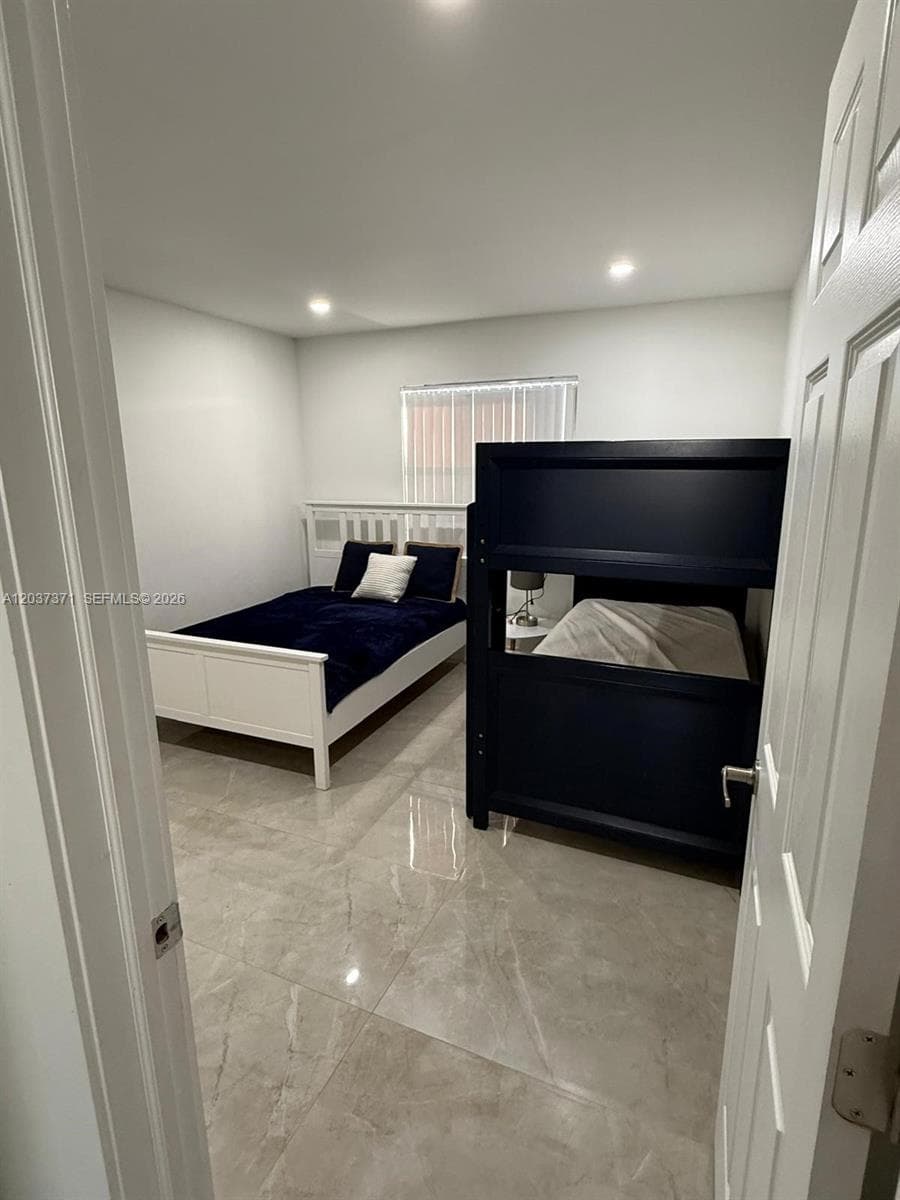208 NW 7th St # 1, Hallandale Beach, FL 33009 photo 9