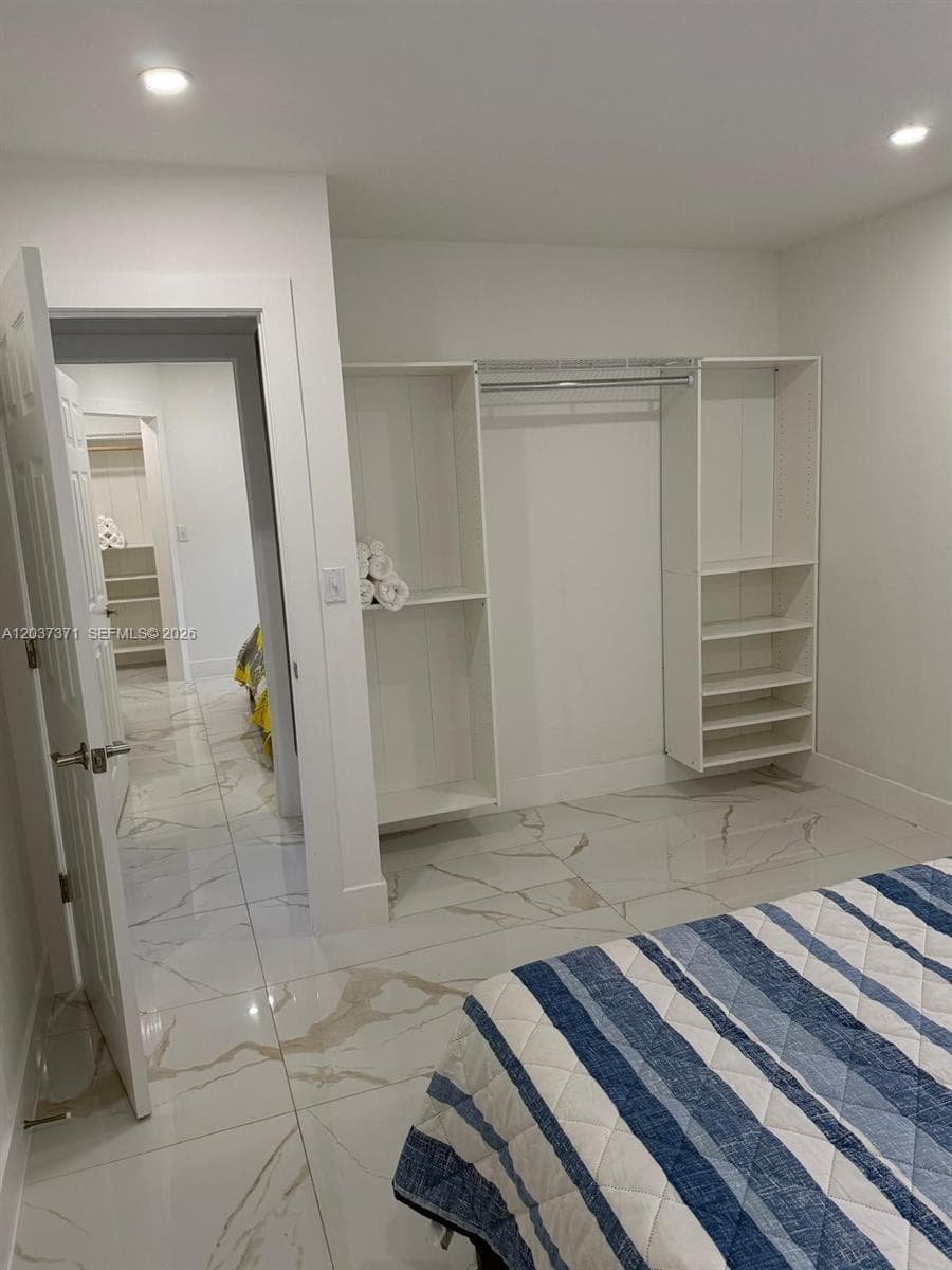 208 NW 7th St # 1, Hallandale Beach, FL 33009 photo 4