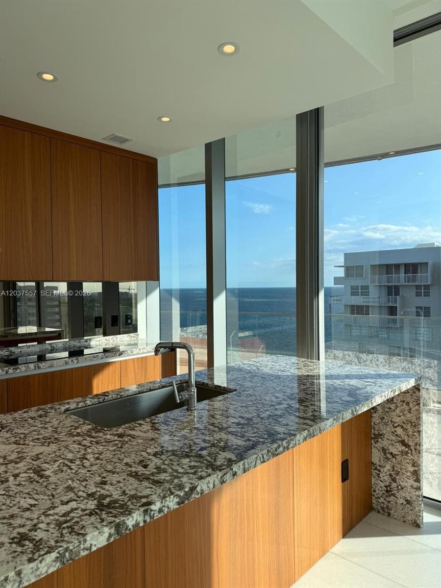 175 SE 25th Rd # 903, Miami, FL 33129 photo 5
