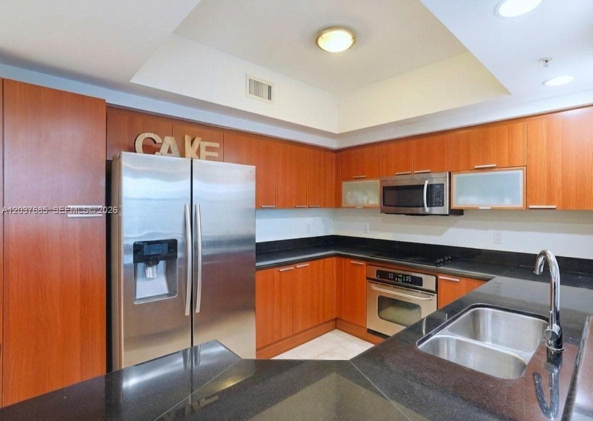 15051 Royal Oaks Ln # 401, North Miami, FL 33181 photo 8