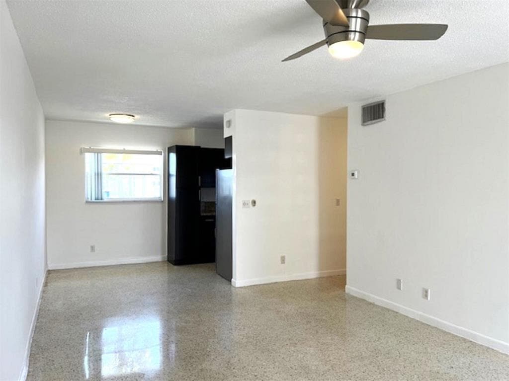270 NE 40th Street NE # 26, Oakland Park, FL 33334 photo 2