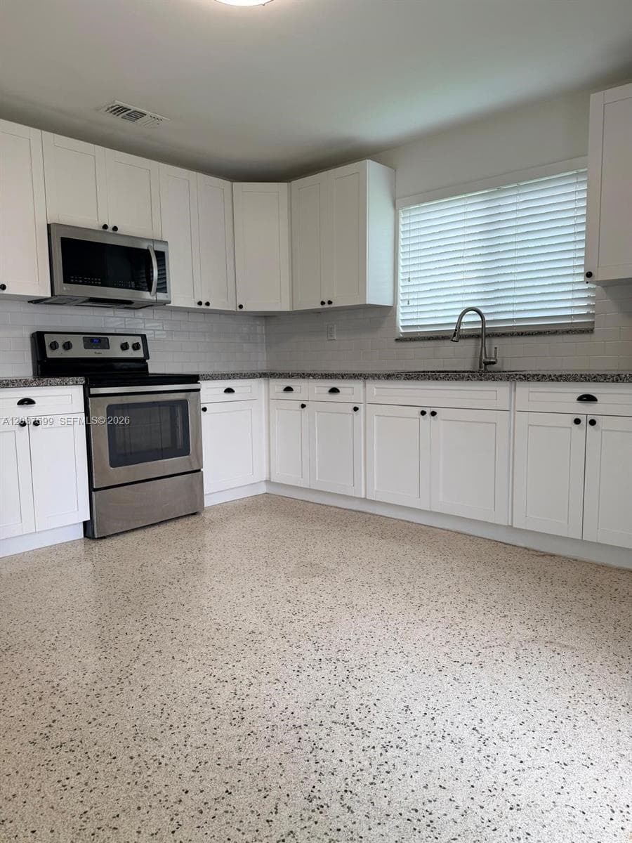 12020 NE 12th Ct # 12020, Biscayne Park, FL 33161 photo 10