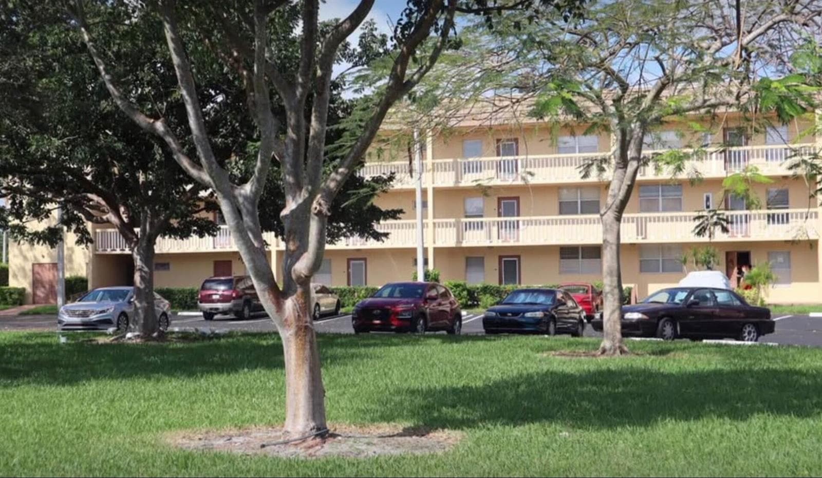 6070 NW 64th Avenue NW # 204, Tamarac, FL 33319 photo 2