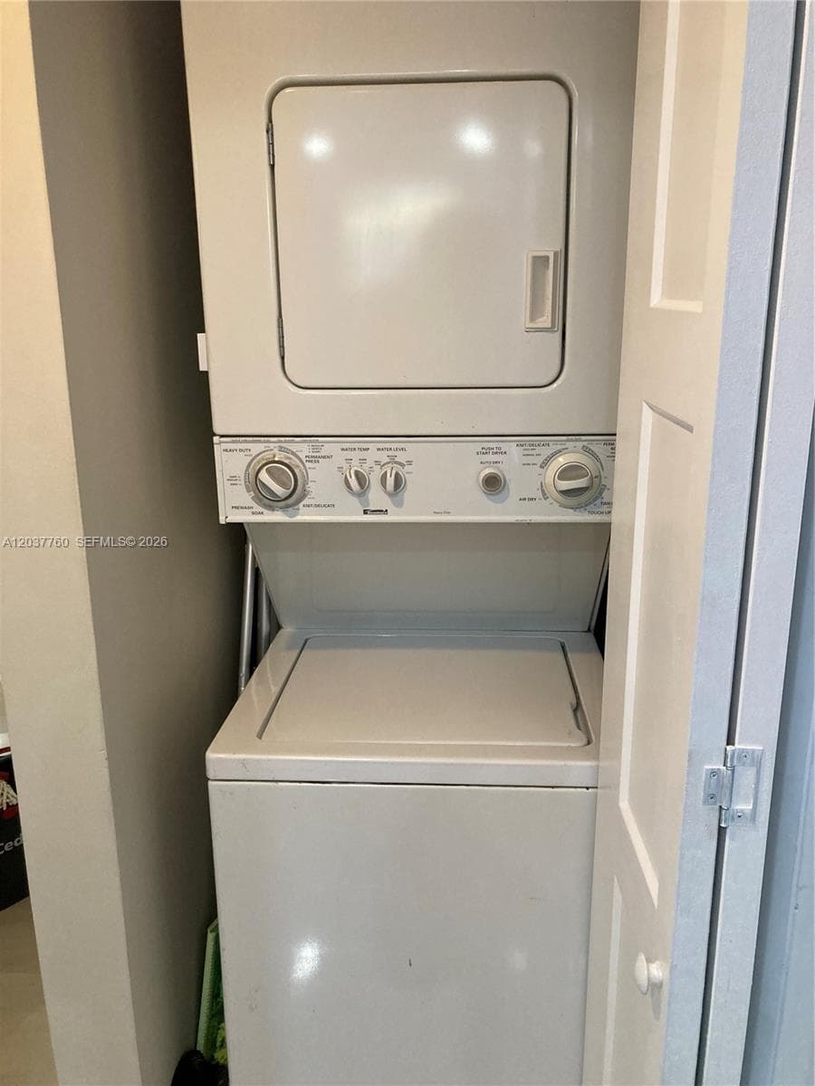 6767 Collins Ave # 1701, Miami Beach, FL 33141 photo 11