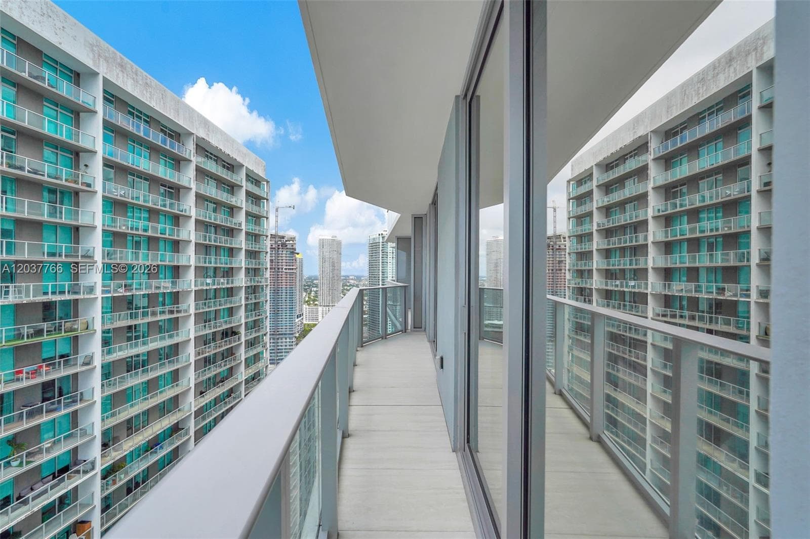 77 SE 5th St # 3714, Miami, FL 33131 photo 10