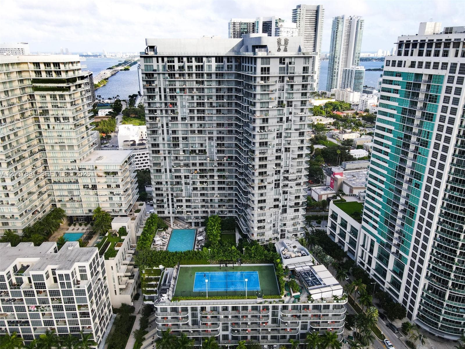 121 NE 34th St # 3006, Miami, FL 33137 photo 2