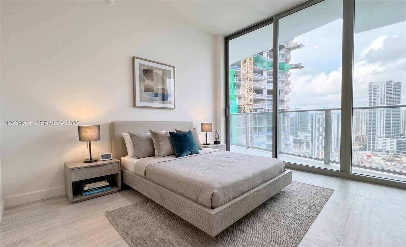 77 SE 5th St # 4002, Miami, FL 33131 photo 10