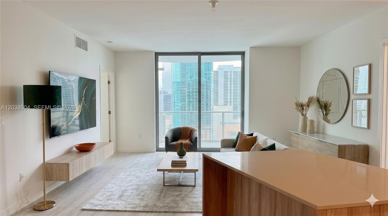77 SE 5th St # 4002, Miami, FL 33131 photo 8