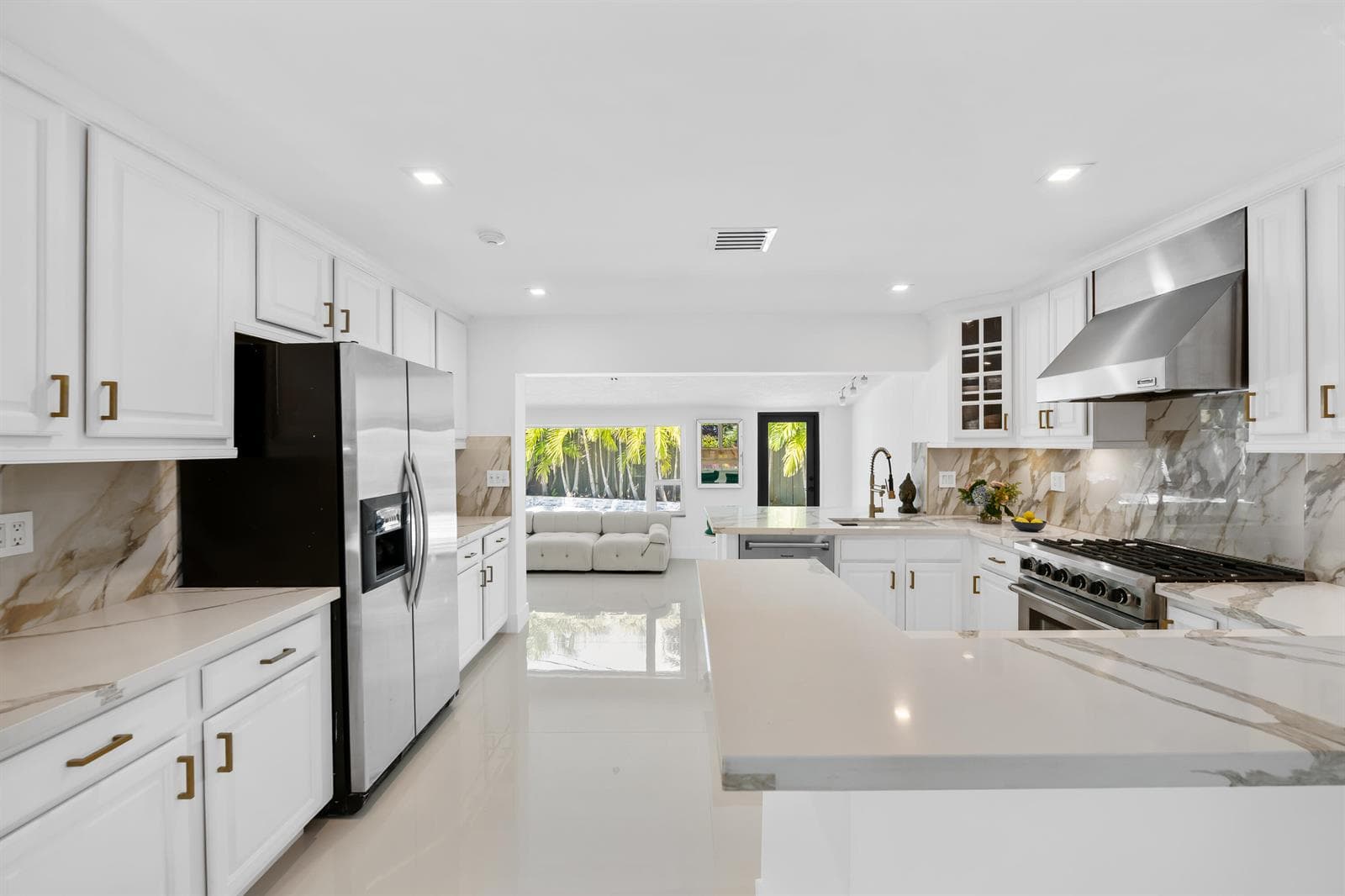 5210 NE 17th Terrace, Fort Lauderdale, FL 33334 photo 9