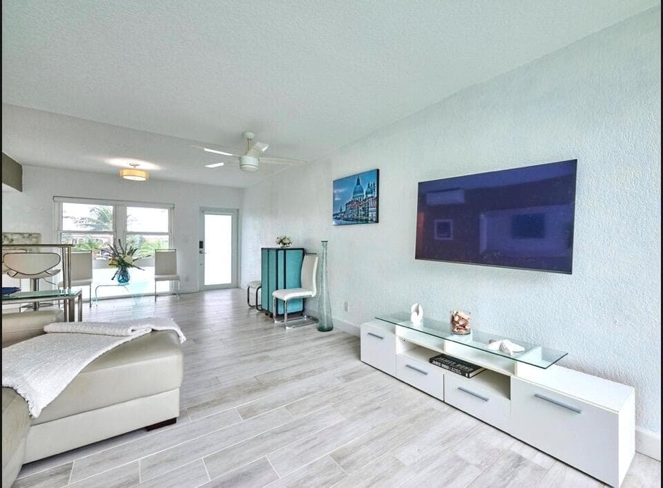 1043 Hillsboro # 21c, Hillsboro Beach, FL 33062 photo 6