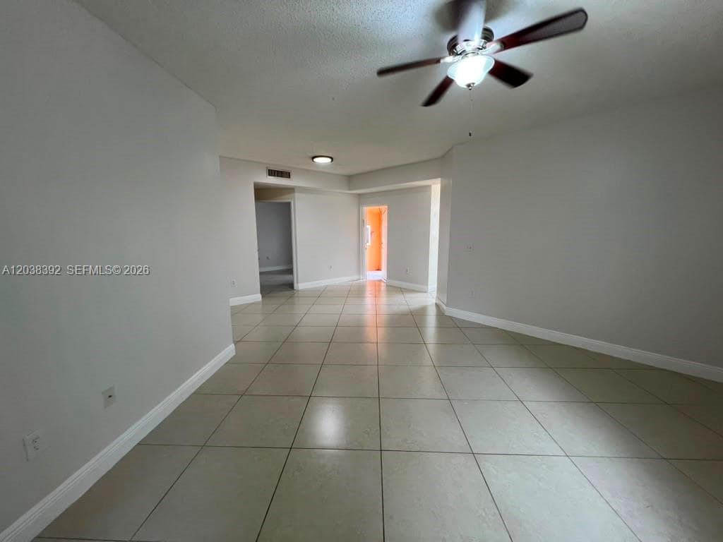 6992 SW 39th St # I101, Davie, FL 33314 photo 4