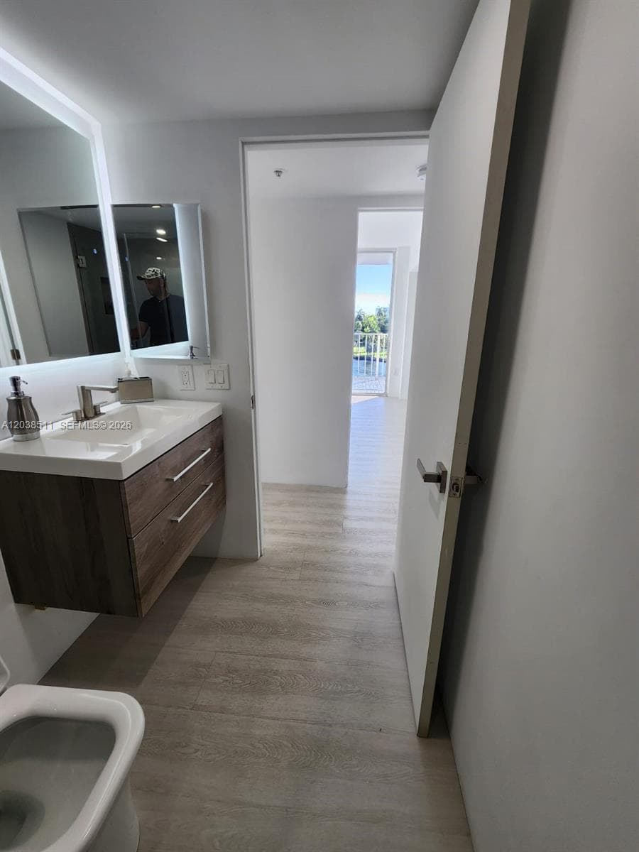 1700 NW N River Dr # 606, Miami, FL 33125 photo 9