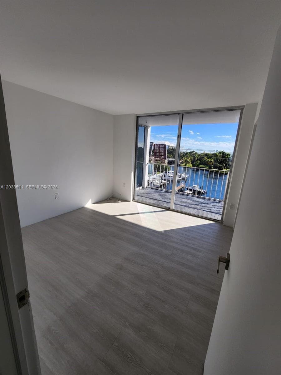 1700 NW N River Dr # 606, Miami, FL 33125 photo 10