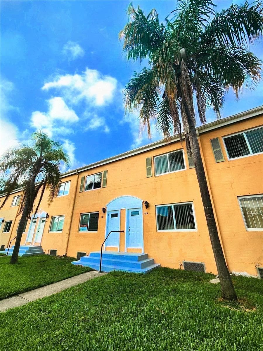 481 NW 84th Ln # 481, Miami, FL 33150 photo 2