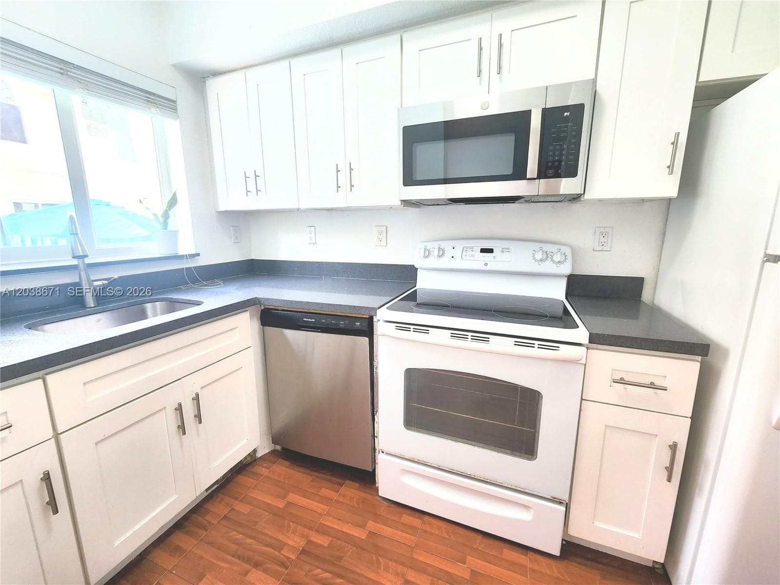 481 NW 84th Ln # 481, Miami, FL 33150 photo 6