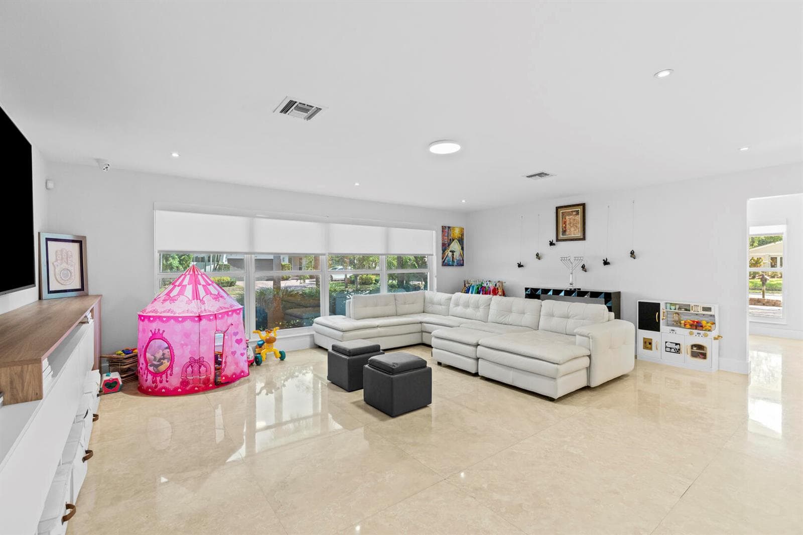 3870 N 31st Terrace, Hollywood, FL 33021 photo 13