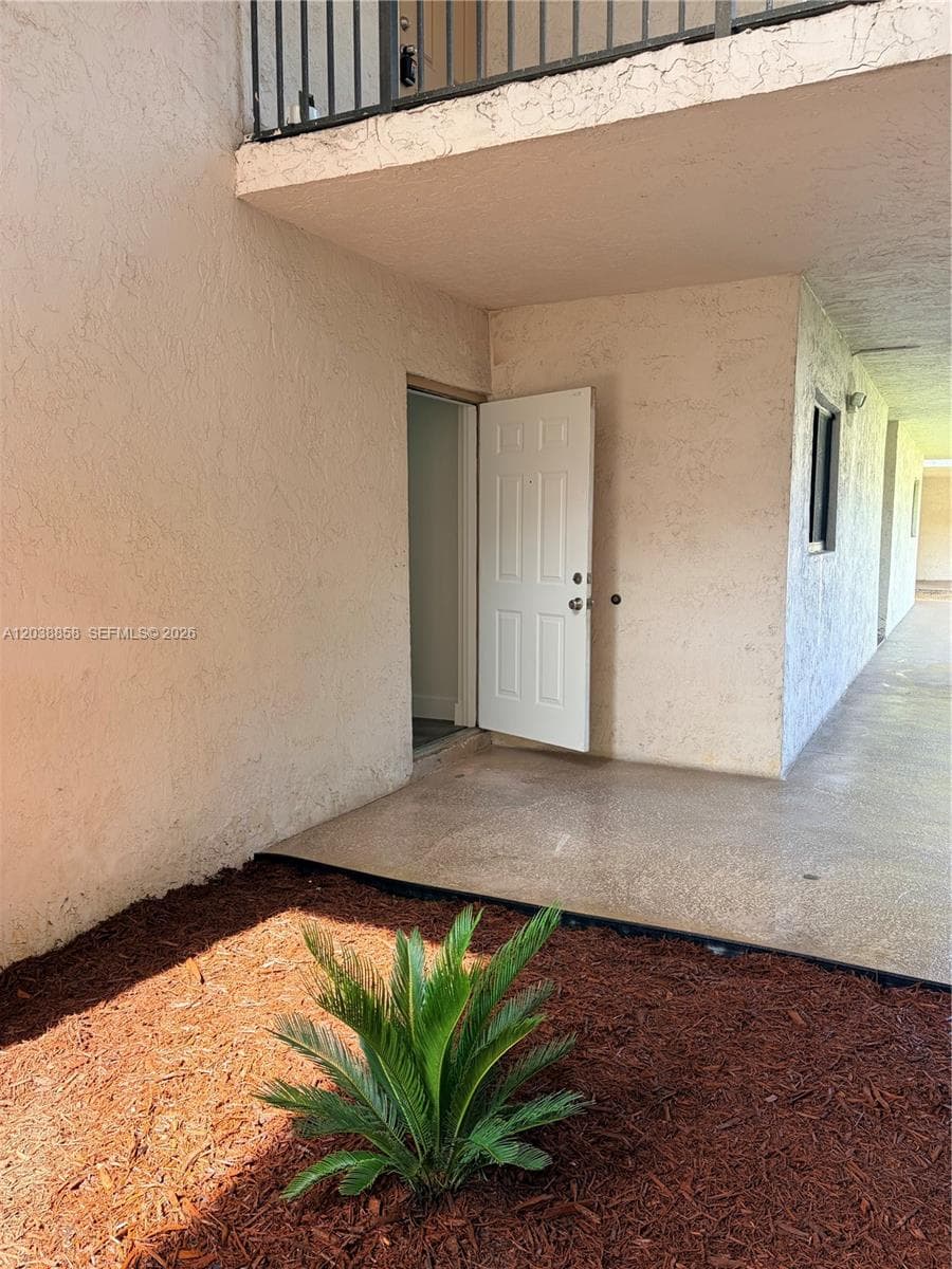 4705 SW 62nd Ave # 104, Davie, FL 33314 photo 8