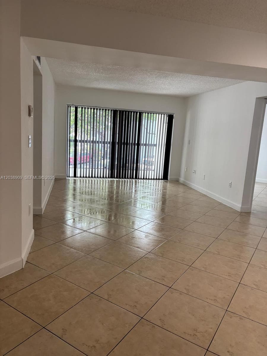 6276 NW 186th St # 204, Hialeah, FL 33015 photo 7