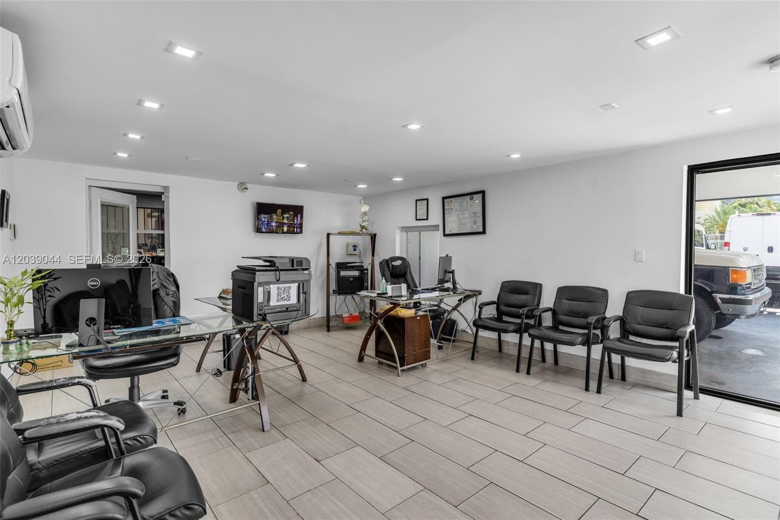 2729 NW 56th St, Miami, FL 33142 photo 6