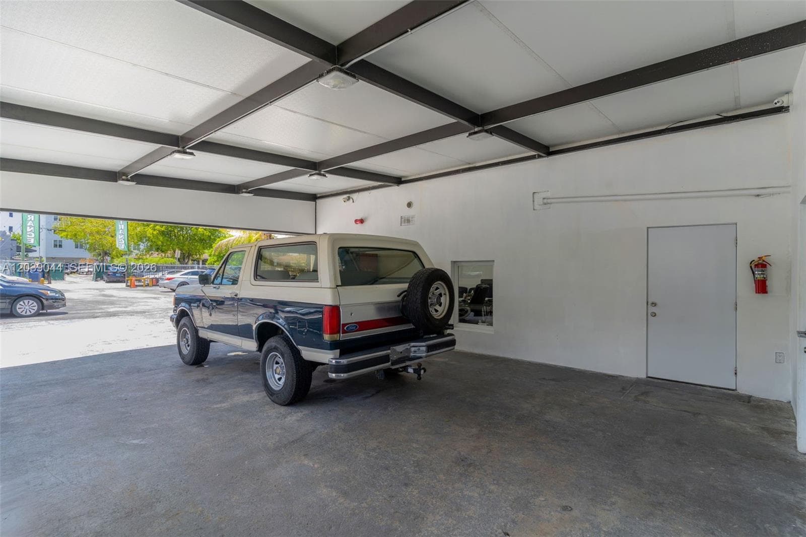 2729 NW 56th St, Miami, FL 33142 photo 9